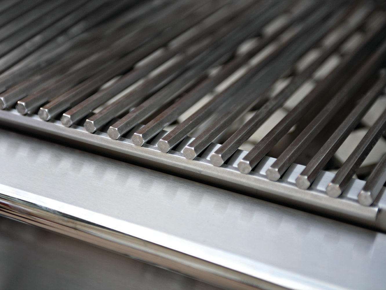 54" TWIN EAGLES GAS GRILL W/ INFARED ROTISSERIE AND SEAR ZONE