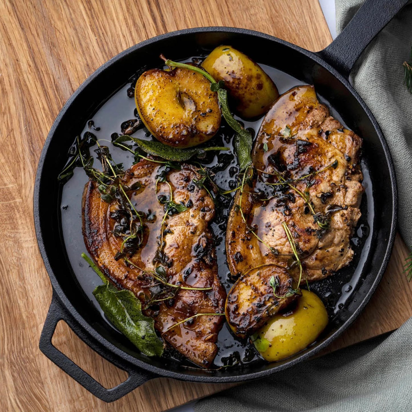 Ooni Cast Iron Skillet With Removable Handle