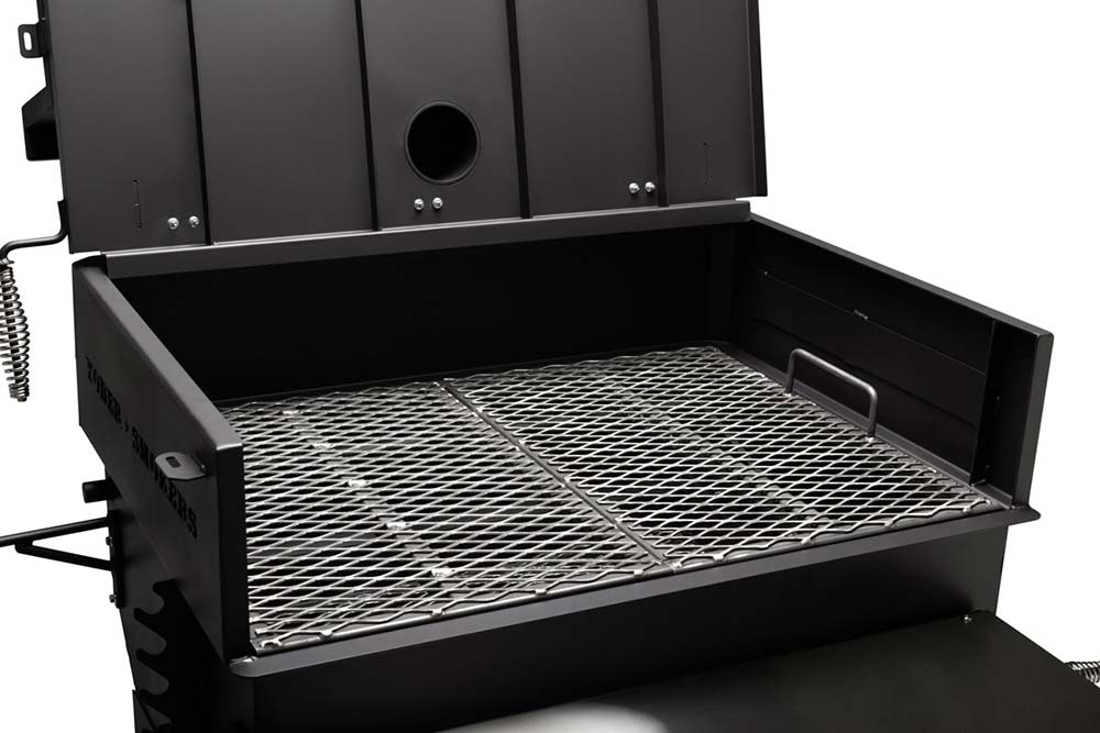 Yoder Smoker - 24" x 36" Flat Top Charcoal Grill